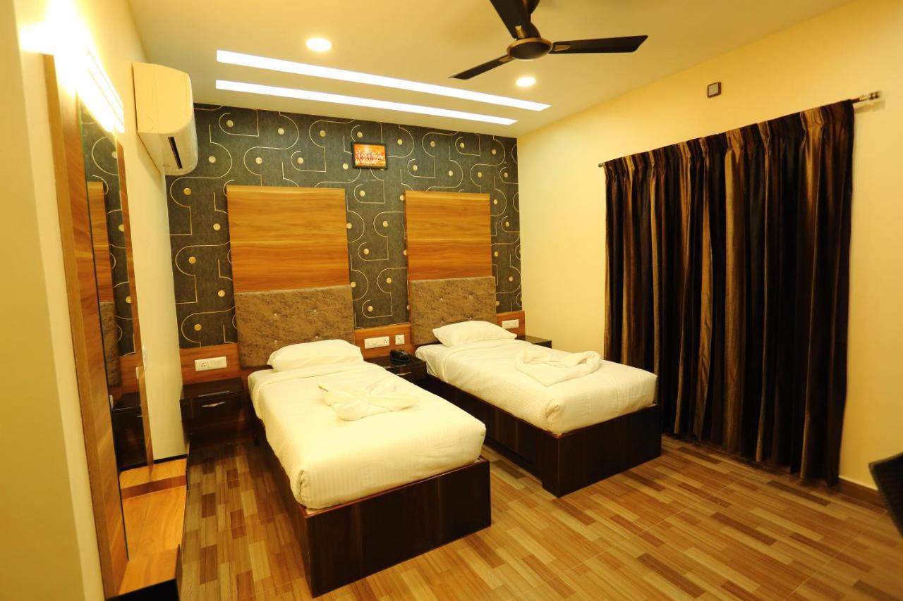 Vedha Residency Hotel ติรุวันนามาลัย ภายนอก รูปภาพ