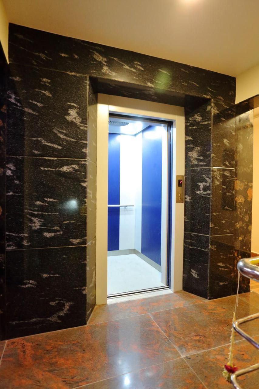 Vedha Residency Hotel ติรุวันนามาลัย ภายนอก รูปภาพ