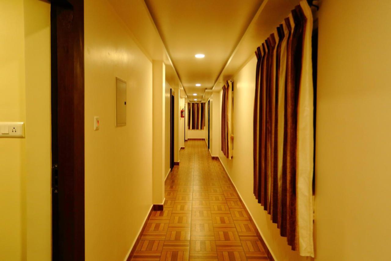 Vedha Residency Hotel ติรุวันนามาลัย ภายนอก รูปภาพ